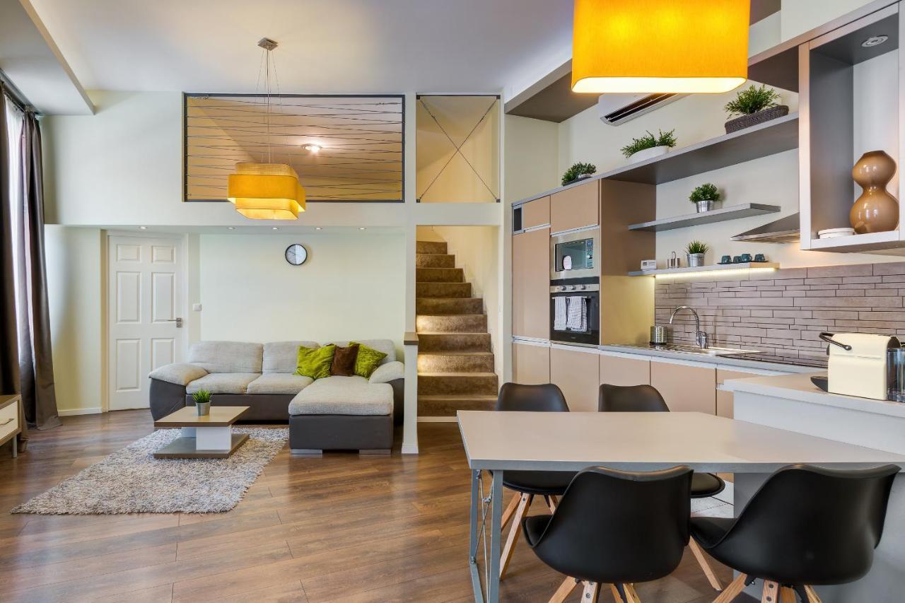 Spacious & Stylish Apartment In Downtown Budapest Luaran gambar