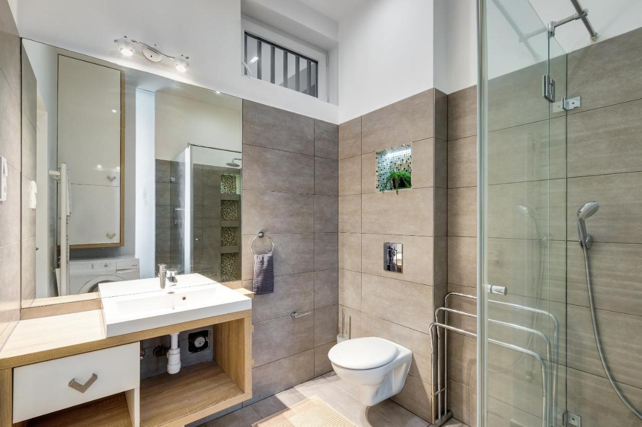 Spacious & Stylish Apartment In Downtown Budapest Luaran gambar